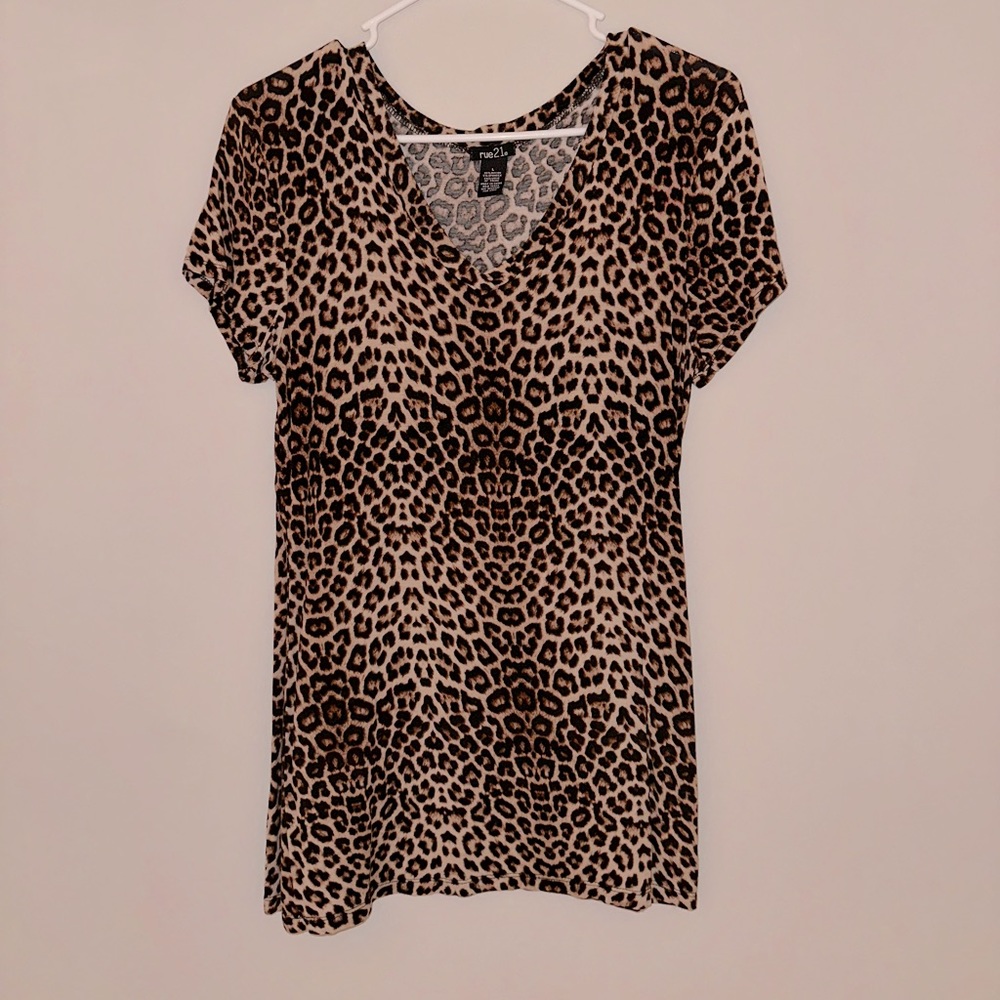 Stretch fit shirt - spandex like material